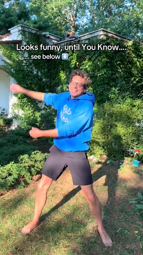 Joe Moody on Instagram: "💫 The Infinity Arm Swing clears energy blocks, activates your lymphatic system, and helps your body flush out toxins before they become trouble. Just 1–3 minutes a day can support immunity, boost circulation, and keep your inner systems flowing free. When you move like energy itself — you remind your cells they’re meant to heal. 🌀✨ You’re not just swinging your arms — you’re mobilizing your body’s natural detox pathways, helping prevent stagnation that can lead to infl