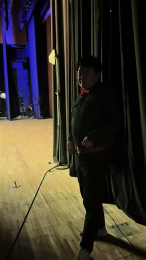 6月15日LINE CUBE SHIBUYAにて開催しました、#笑いイチ in渋谷🎙️ TOKYO COOLの舞台袖の様子をお届けします✨ #グレープカンパニー #グレープライブ #TOKYOCOOL @TOKYO COOL 前すすむ @【TOKYO COOL】カンカン