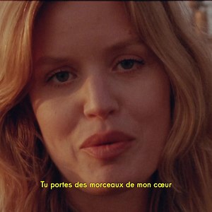 ba&sh dévoile sa nouvelle égérie Georgia May Jagger pour sa campagne New Beginnings. La mannequin au sourire radieux incarne une féminité libre et révèle la collection ba&sh pour l’automne. | ba&sh