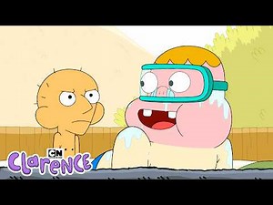 Clarence and Sumo Find the Best Way to Keep Cool | Clarence