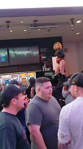 Fremont street las vegas night scenes Raw&unfiltered #lasvegas #downtown #fremontstreet #traveltips | J Cortez Traveler