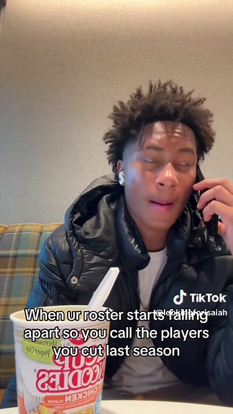 zay (@lookingforisaiah)’s video of roster changes