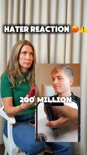 Tatiana Londono Real Estate Broker & Coach on Instagram: "Someone criticized my bio audits and said the credibility line means nothing and that I don’t understand buyer and seller psychology. The credibility line exists BECAUSE I understand buyer and seller psychology. Here’s why it matters 👇 1️⃣ Buyers and sellers check if you’re legit before they care about your personality The credibility line answers one question fast: “Can I trust this person with my biggest asset?” 2️⃣ It builds trust bef