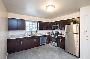 Millbrook Village Apartments in Edison, NJ