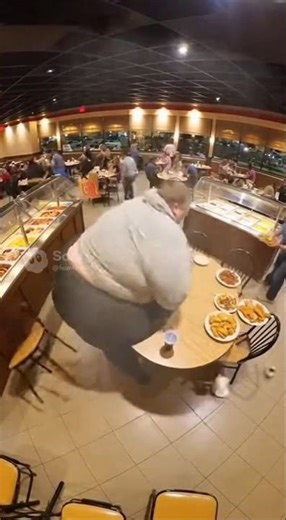 800lbs Man Explodes after Eating
