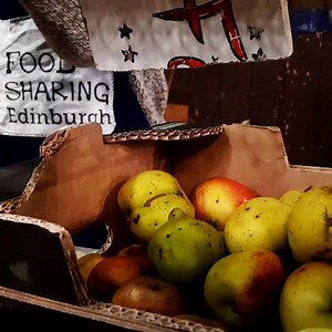 Would you buy food that is past its 'best before date'? A scheme in Edinburgh is selling 'rescued' food to prevent it going to waste.🍏🥐😋 | BBC Scotland News