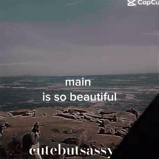 Maine is the best place to go on vacation. It is so beautiful.