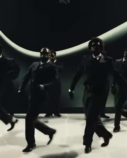 YG AMAZON MUSIC x ISAIAH JAAY 🏆 2026 off to a great start . Got to perform w/ big bro YG for @Amazon Music w/ the homies and you know we WENT UP . Why was we clowning like that 🌴 Full performance on the Amazon Music app along with BPT 🙌🏾 love you bestie @Storm DeBarge , thanks for always keeping me in mind . #isaiahjaay #fyp #foryoupage #yg #hollywoodchallenge