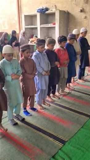 The complete and correct way of Namaz | #islamicvideo #namaz #Naat
