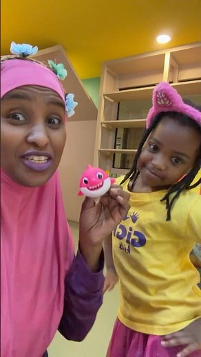 Baby Shark Dance 💃