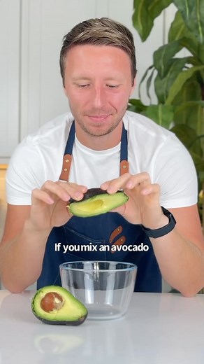 iRick Wiggins on Instagram: "Crispy Avocado Fries 🥑🍟😋 What you need: 1/2 an avocado 1 cup Parmesan 1 egg Seasonings of choice How to make them: 1. Mix all ingredients & shape into fries on a parchment lined baking sheet. 2. Bake for 10-15 mins @ 450F. 3. Serve with your favorite dipping sauce & enjoy! I used a mix of mayo and sriracha 👌"