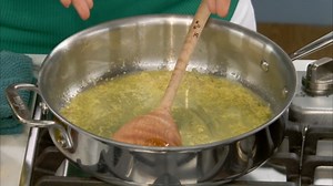 Sunny's 5-Ingredient Lemon and Cheese Peas