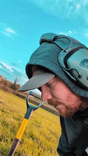 Discovering Old Coins: Metal Detecting Finds