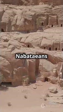 “The Lost City of Petra: A Masterpiece Carved Into Desert Rock”