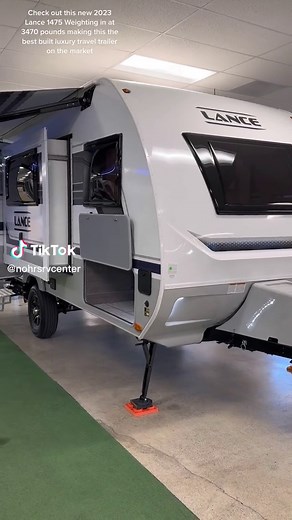 Lance 1475 Travel Trailer: Features for Adventurers