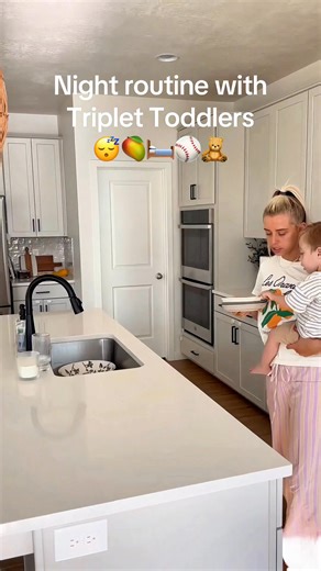 Night routine with Triplet Toddlers 😴😴 #triplets #nightroutine #momlife | Meredith Franklin