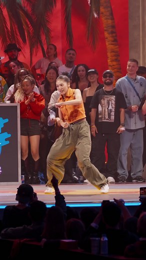 funky moves to Spice Girls! ⚡ Hirokoboogie 🎵 #redbulldanceyourstyle | Red Bull Dance