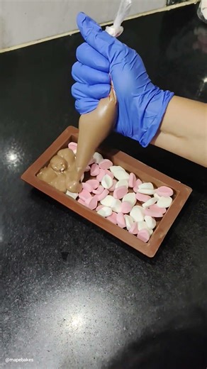 Mape Bakes - Marshmallow Chocolate Bar