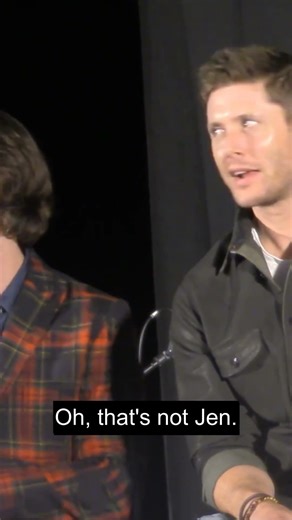 Jensen mistakes a Ruby cosplayer for his wife Danneel, pays the fan a genuine compliment about he