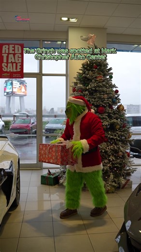 He came to steal the gifts… Left with a Corvette instead 😮‍💨🎄 #fypシ #foryourpage #explorepage #explore #reelsfbシ #funny #funnyvideos #dealership #viralreelsシ #viralpost #autodeals #holidaydeals #reels #viral #cardeals #chevrolet #markchristopher #markchristopherautocenter #reelsfypシ