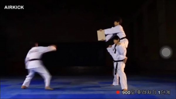Mastering the 900° Kick in Taekwondo Training