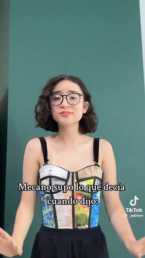 Georgina Chávez Bodorrios on Instagram: "Mecano + bustiers  @_mifrrrr preciosa en el bustier mosaico"