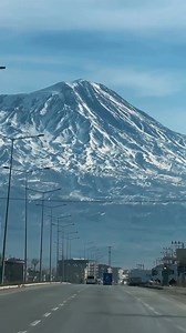 19K views · 771 reactions | Li ser asta Kurdistanê çiyayê herî bilind e. Gelo hûn dizanin kîjane? لە سەر ئاستی کوردستان بەرزترین چیایە. ئایا دەزانی کامەیە؟ | Mezopotamia | Facebook