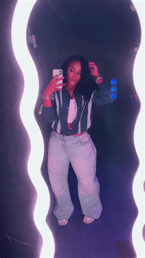 Nights out with da girls 💕🤏🏾