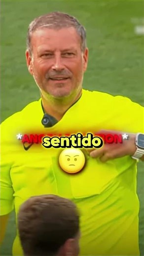 Este tipo nunca se lo pone fácil al árbitro