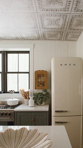 Beast blender review! Sharing the pros and cons while making my FAVORITE blueberry banana smoothie. It’s such a treat. Linked the blender in my LTK (in bio) & sharing the smoothie recipe below! Let me know if there are any other products you’d like me to review. 💙 Also something I didn’t add, I love the white and it’s very easy to clean but I do feel like the grey color would look cute with my kitchen. The white is just a little too bright for our kitchen. Ingredients: 🫐1 banana 🫐1 cup frozen