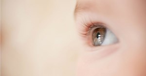 En images : découvrez comment voit un bébé de la naissance à ses un an