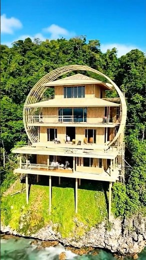 Bamboo Cliff House — Modern Design on the Edge
