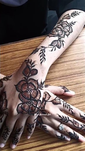 Arabic mehandi design 🎀✨ simplicity speaks louder than anything #mehndi #arabianstyle #hennadesign