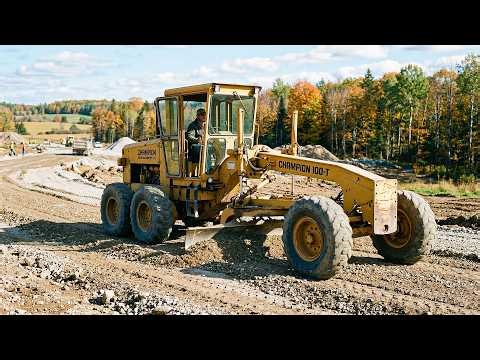 10 Vintage Motor Graders That Ruled Highways