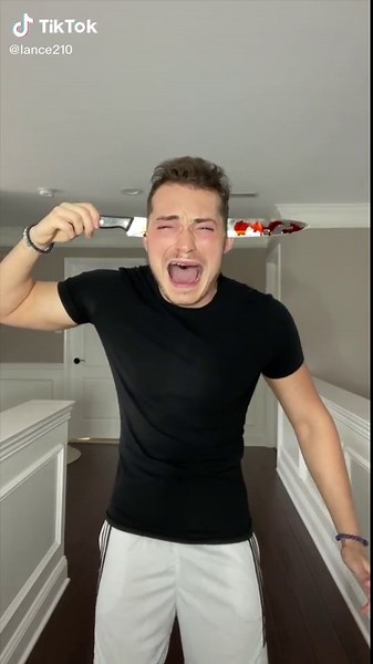 She really threw up 🤢🤣