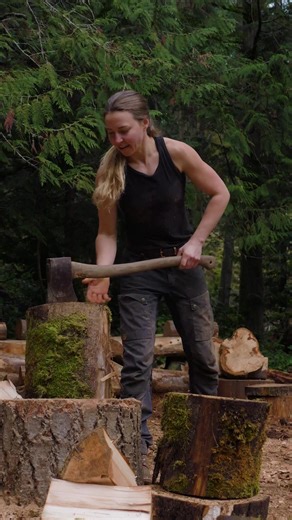 Recently harvested some Big Leaf Maple from a tree that was uprooted from a storm. Beautiful wood with a satisfying sound 🪵🍁