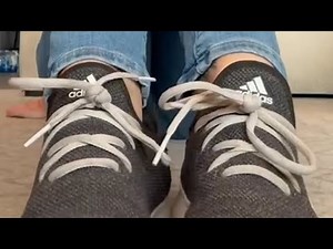 Vivian's Dirty Stinky Spit Feet | Full Video on HerSmellyFeet.com| Big Wrinkled Foot Soles | Asmr
