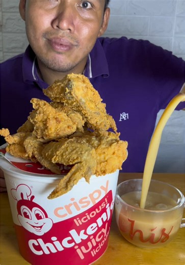 1 Bucket naman daw ng Chicken Joy tapos di ako maka move on sa Solo Leveling ahah #fyp #foryou #pov #diskartengbasic #viral #trending #immortal #mukbang