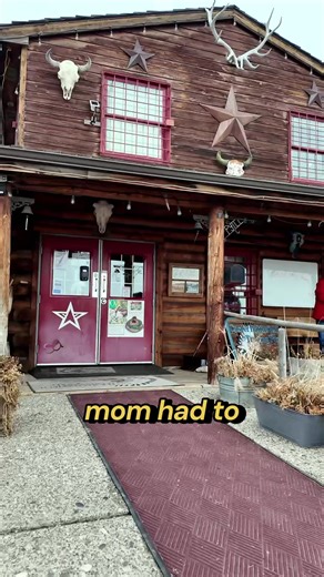 Late Breakfast and Art at Custer Battlefield Trading Post