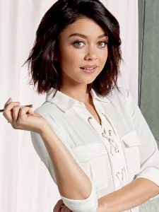 Sarah Hyland: Bio, Height, Weight, Age, Measurements