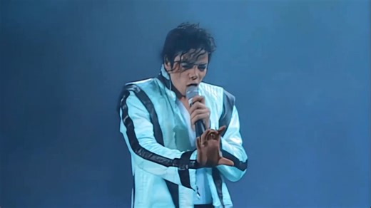 𝟰𝗞丨𝗛𝗗𝗥丨𝟲𝟬𝗙𝗣𝗦🔥DNA动了！迈克尔杰克逊1997年慕尼黑历史演唱会【Thriller颤栗】4K纯享版来袭，MJ的僵尸舞高清暴击！