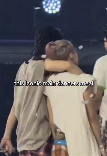 Waiting for Santa: A LEGO Friendship Adventure