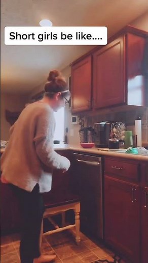 Short girl kitchen hacks: reaching high cabinets#shortgirlproblems #heightchallenges