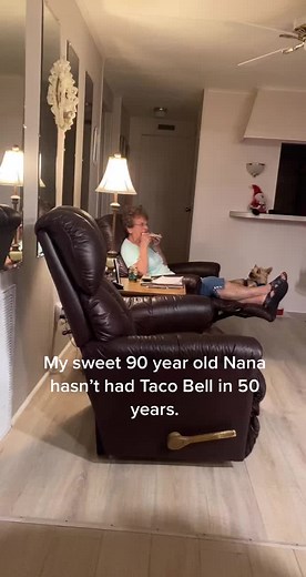 TACO BELL HAS ONLY EXISTED FOR 59 YEARS 🤣🤣#tacobell #tacos #grandma #fyp