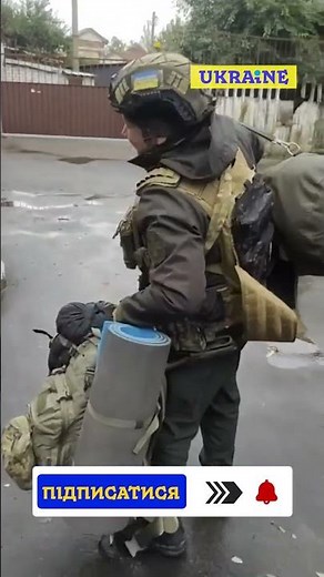 Коли матуся з бабусею покували речі воїна на нуль.