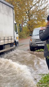 594K views · 2.1K reactions | Daffy shows how it’s done #ford #flood #splash #waves #noway #ohno #sendit #DAF #lorry #entertainment #fun #satisfying #fyp #fbreels #fb | Vehicles Vs Water | Facebook