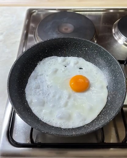 30K views · 29 reactions | Perfect over-easy egg technique | Foodie's Time | Facebook