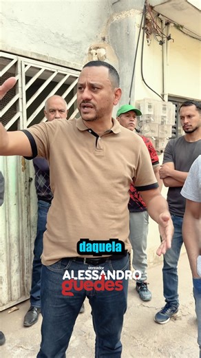 VEM COISA BOA POR AÍ! Recentemente, estivemos juntamente com o deputado estadual Luiz Claudio Marcolino visitando a comunidade da Viela Telecentro (divisa de Cidade Tiradentes com São Mateus).😉 Após a visita e diálogo com as lideranças e moradores, já fizemos uma reunião na Secretaria Municipal de Infraestrutura e Obras (SIURB) com o secretário Marcos Monteiro e também nos Correios para tratar das demandas apresentadas pela comunidade.📝 Acompanhe as nossas redes para mais informações. É o noss