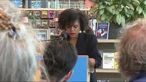 Poëziemarathon met 1.000 dichters strijkt neer in Nieuwe Bibliotheek