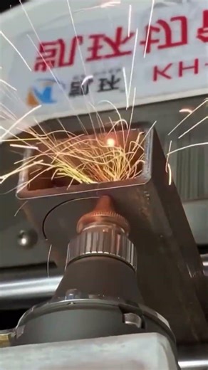 Metal Pipe Cutting with Laser Cutter #LaserCutting #MetalPipe #IndustrialMachine